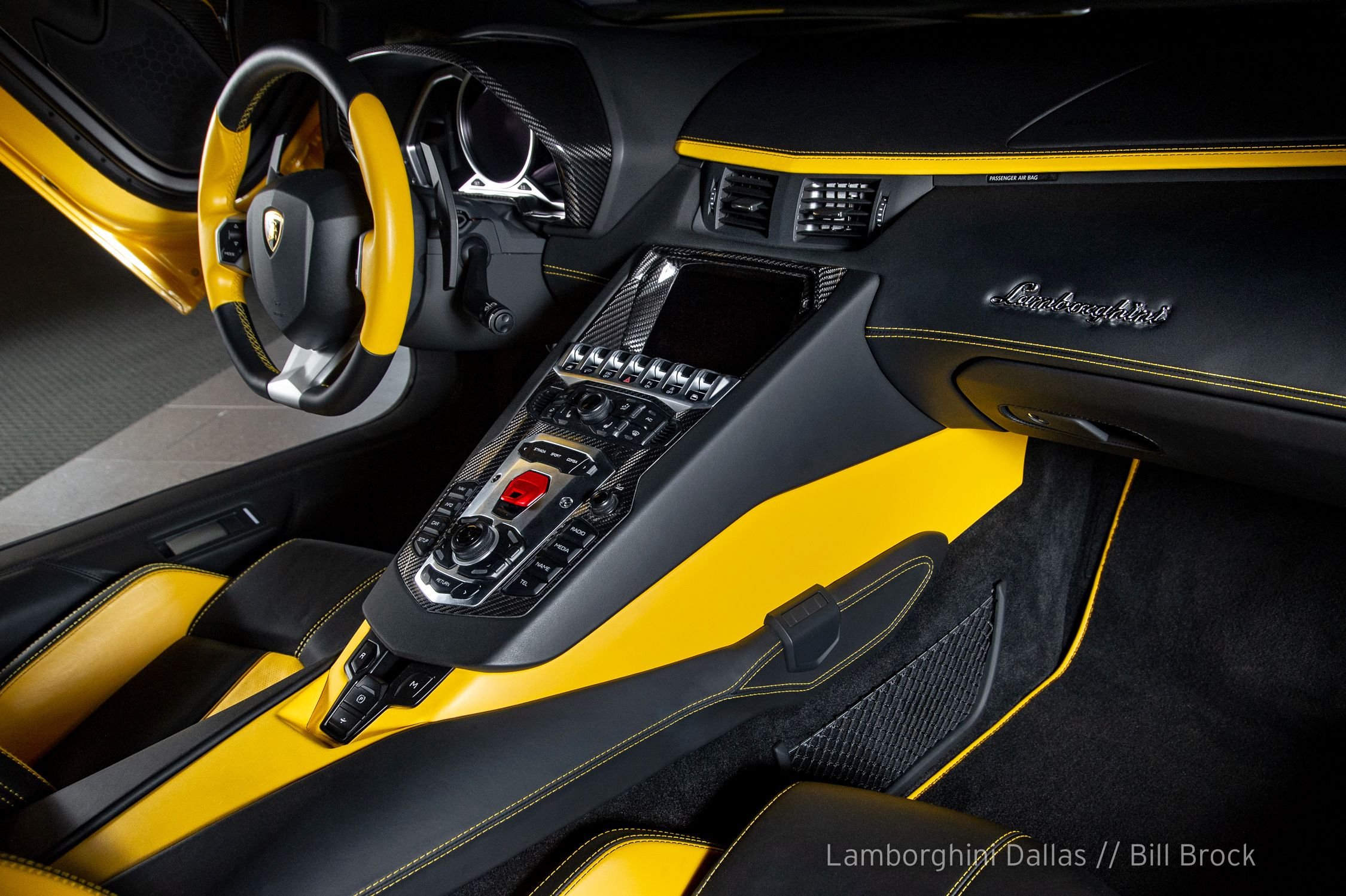 2015 Lamborghini Aventador LP 700-4 Coupe, 2/20