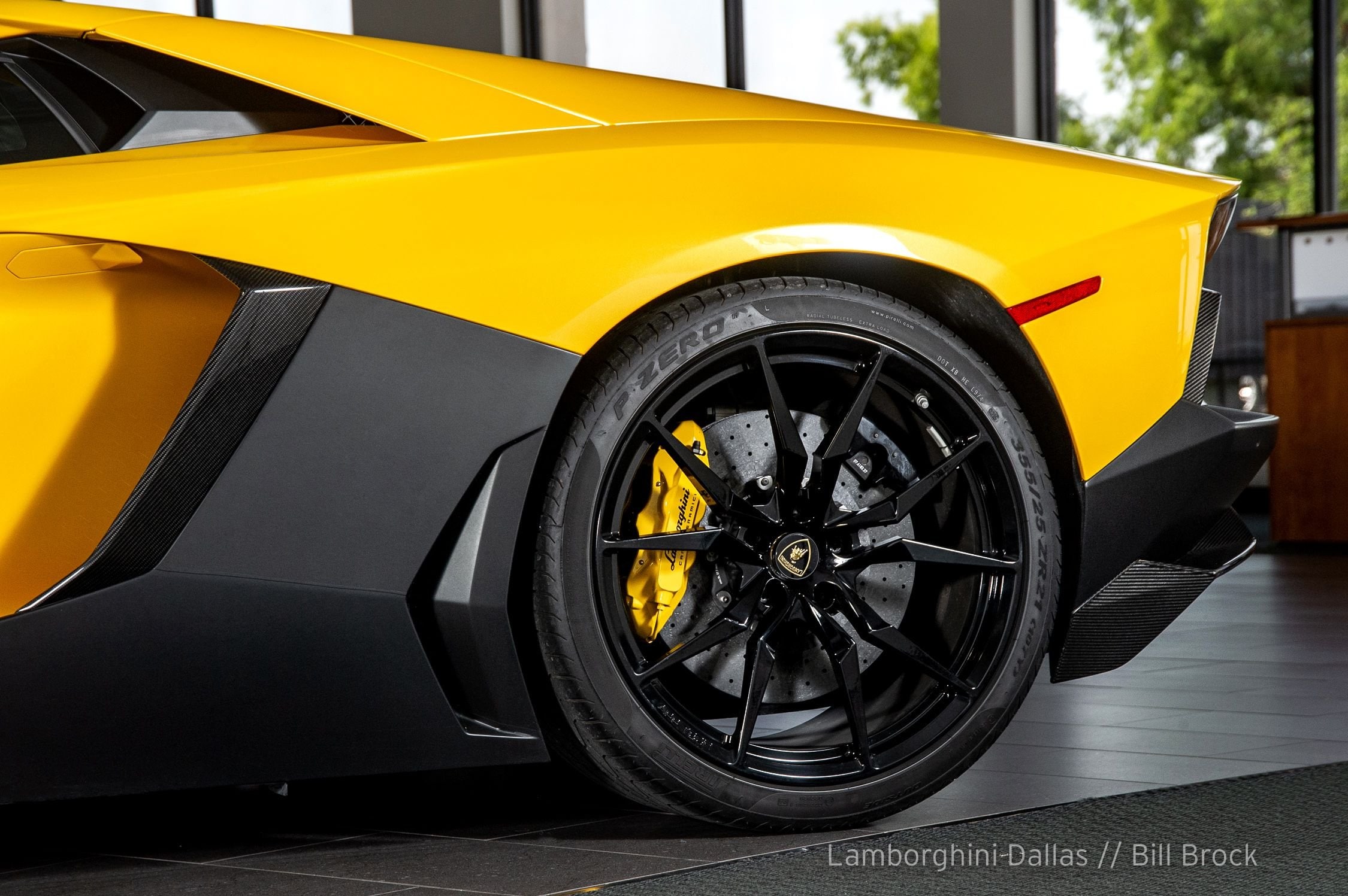 2015 Lamborghini Aventador LP 700-4 Coupe, 4/20