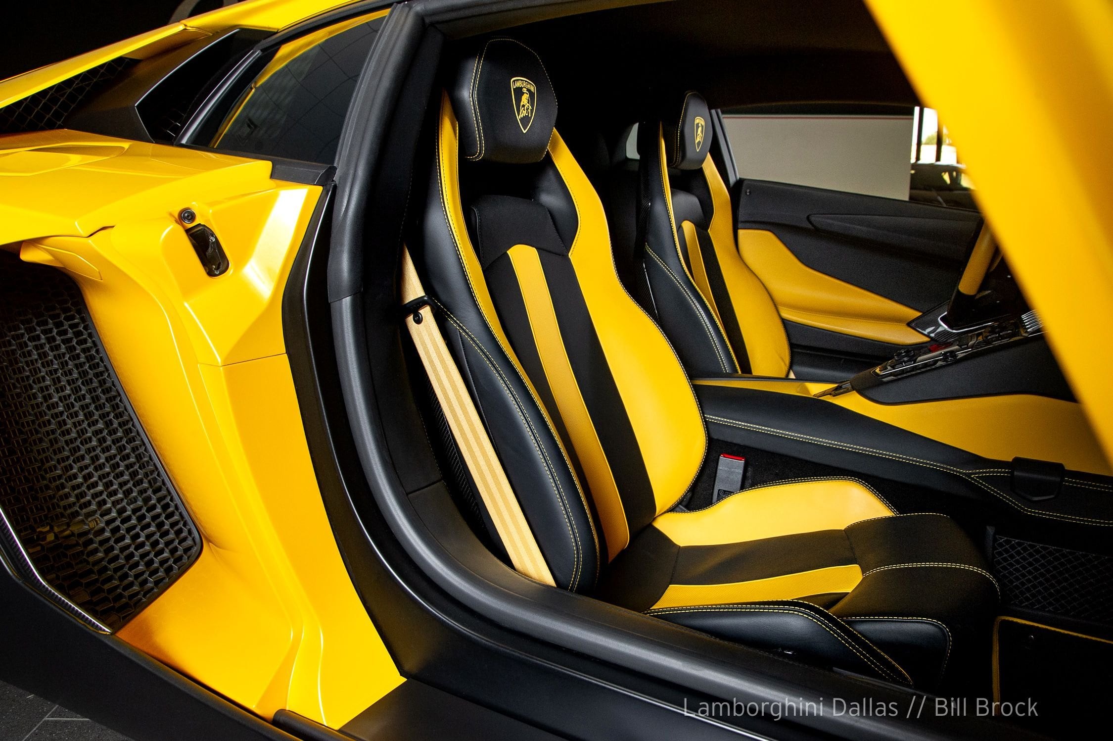 2015 Lamborghini Aventador LP 700-4 Coupe, 6/20