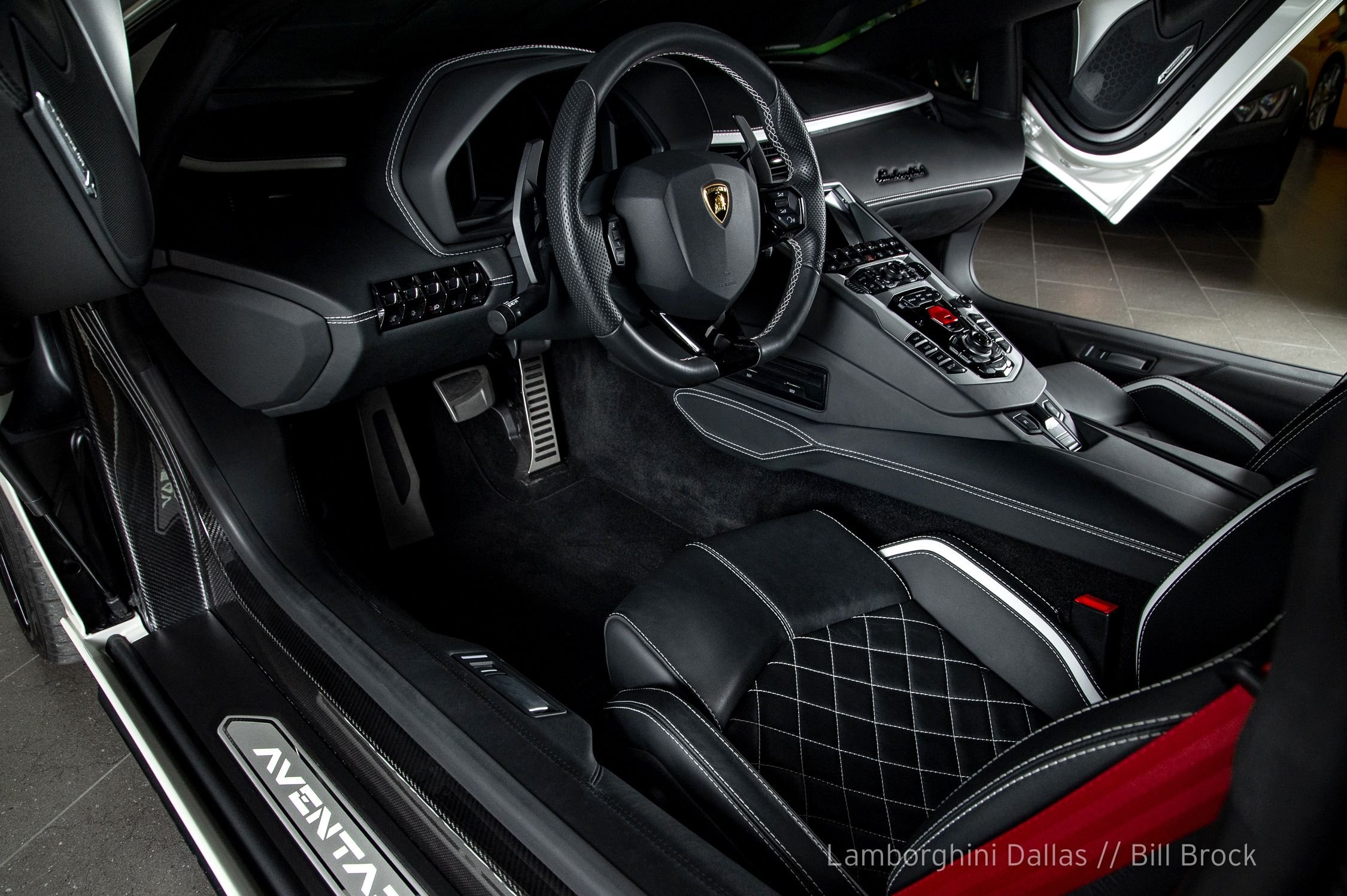 2018 Lamborghini Aventador S, 2/12