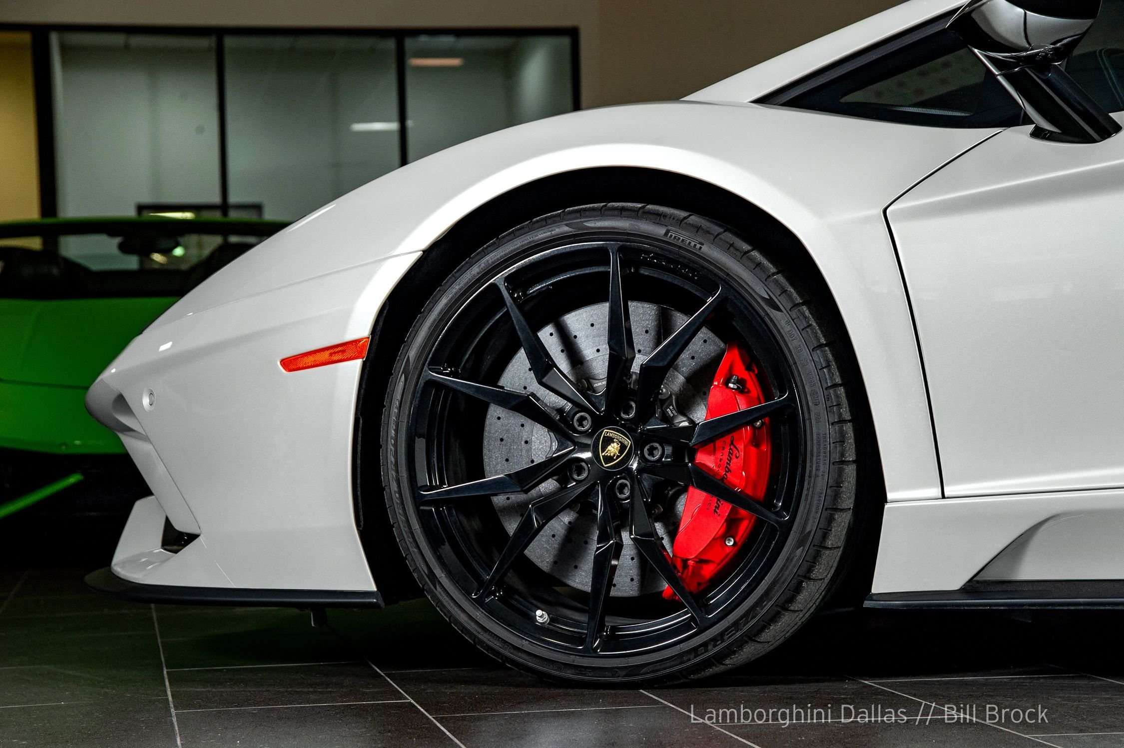 2018 Lamborghini Aventador S, 8/12