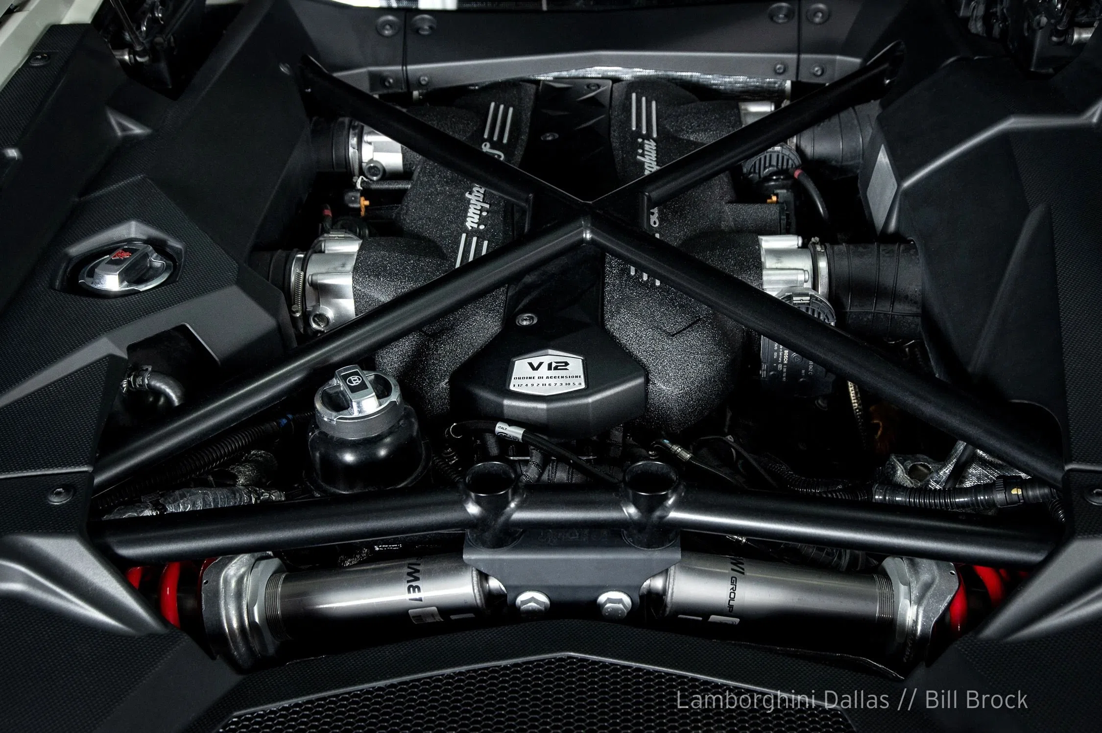 2018 Lamborghini Aventador S engine