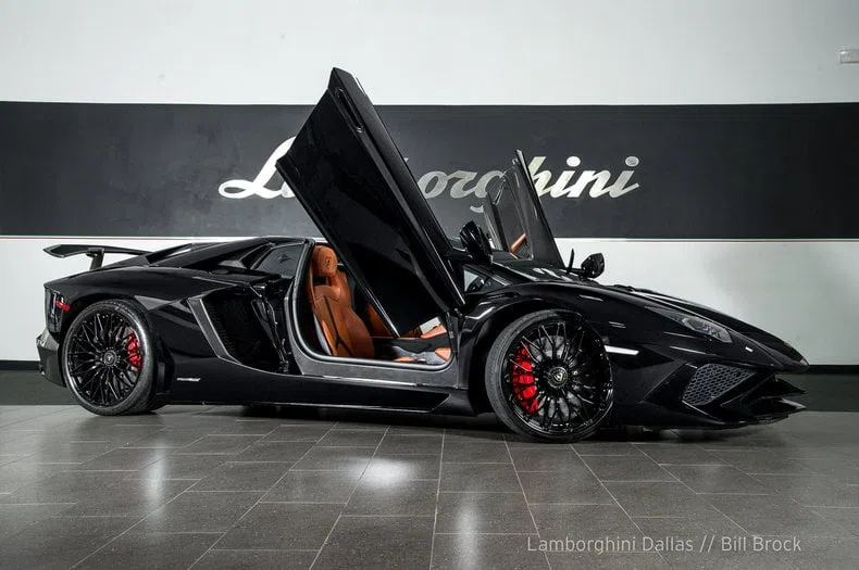 2017 Lamborghini Aventador SV LP750-4 Roadster