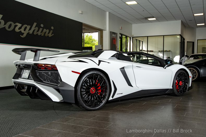2017 Lamborghini Aventador SV Roadster Roadster