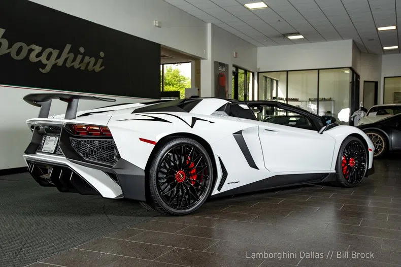 2017 Lamborghini Aventador SV Roadster Roadster