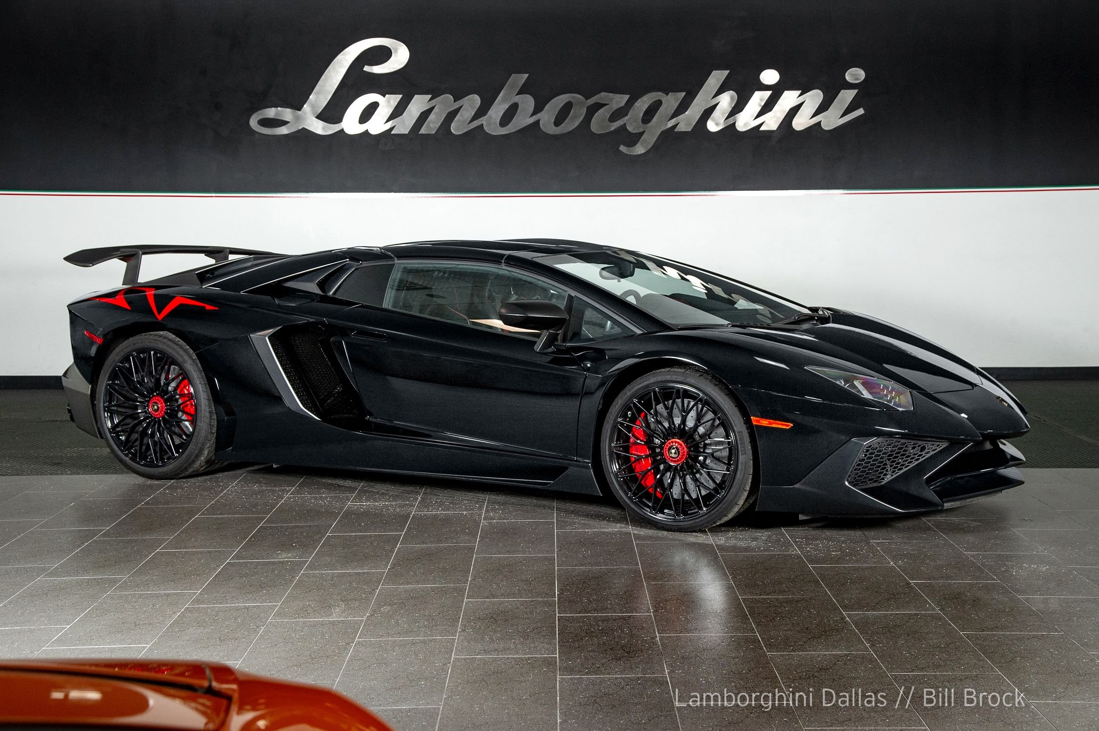 2016 Lamborghini Aventador SV Roadster, 3/20