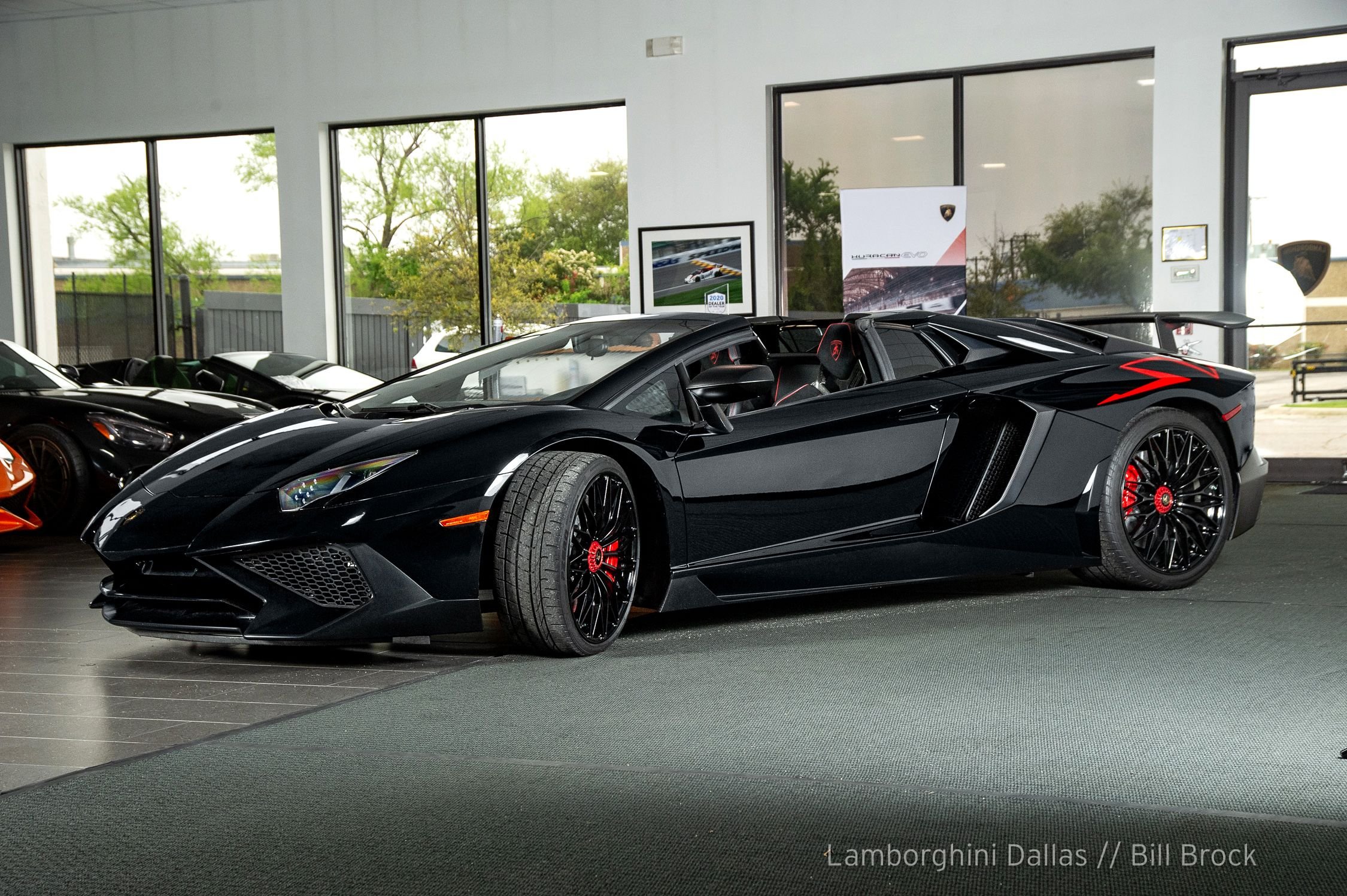 2016 Lamborghini Aventador SV Roadster, 19/20