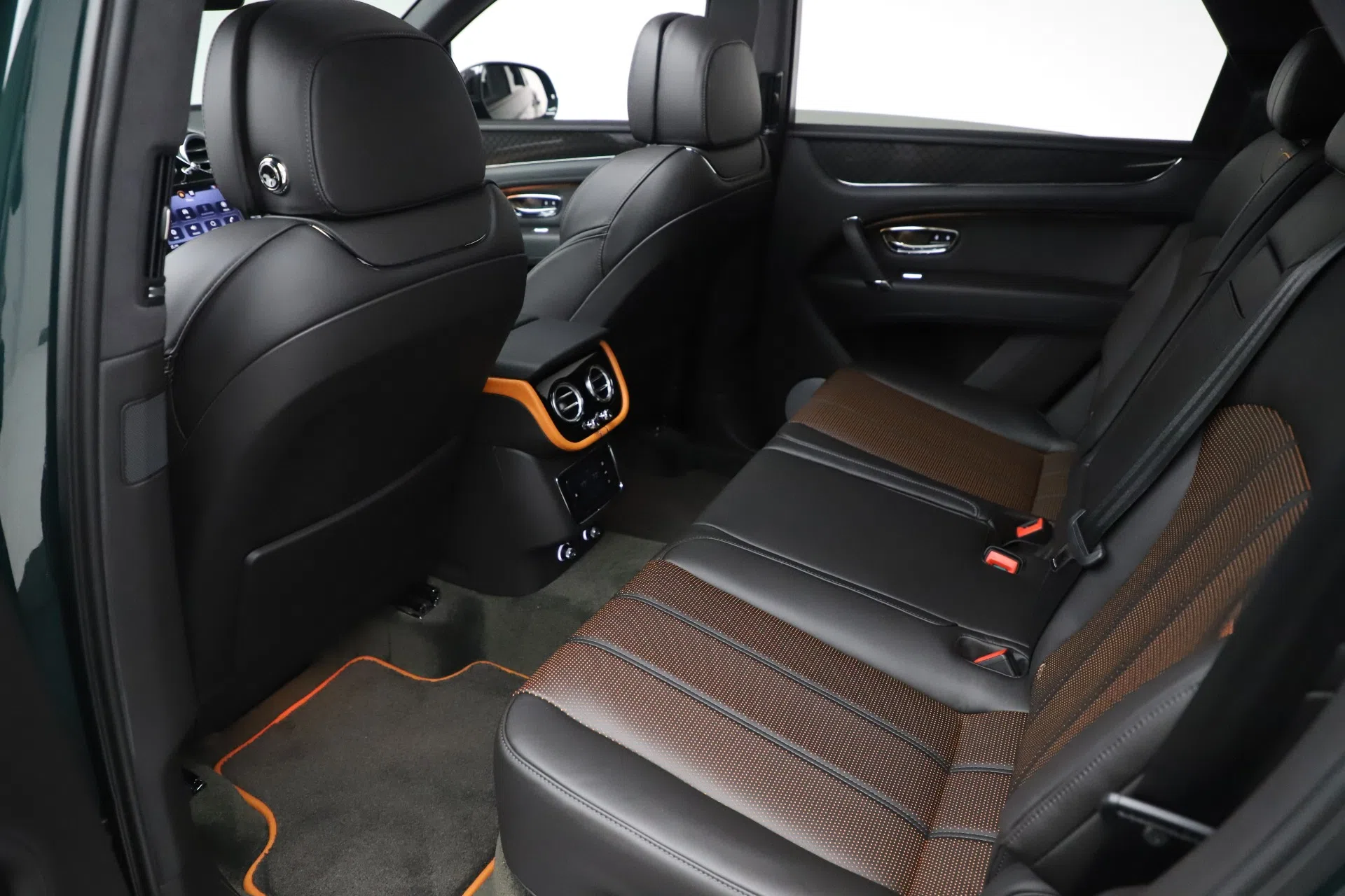 2020 Bentley Bentayga V8 Design Series interior, seats, BLACK