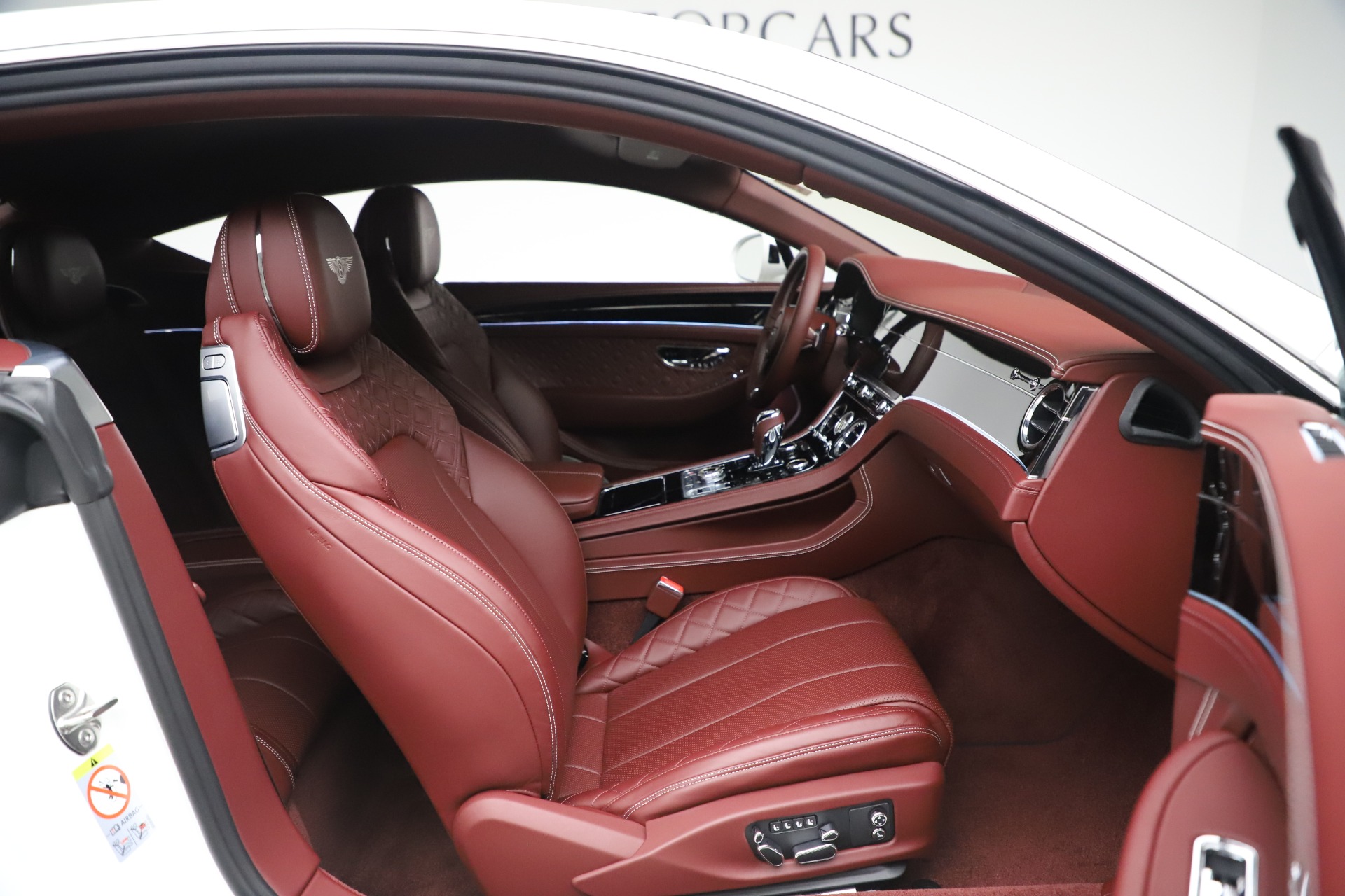 2020 Bentley Continental GT V8, 16/20