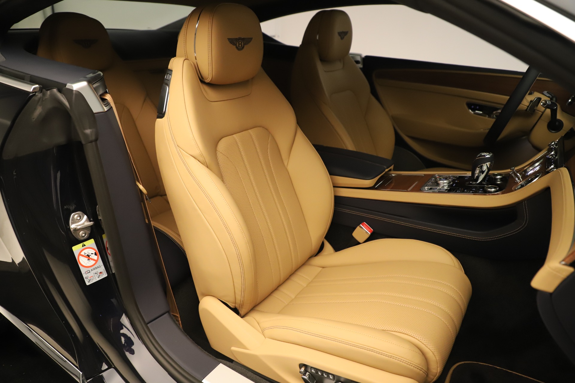 2020 Bentley Continental GT V8, 18/20