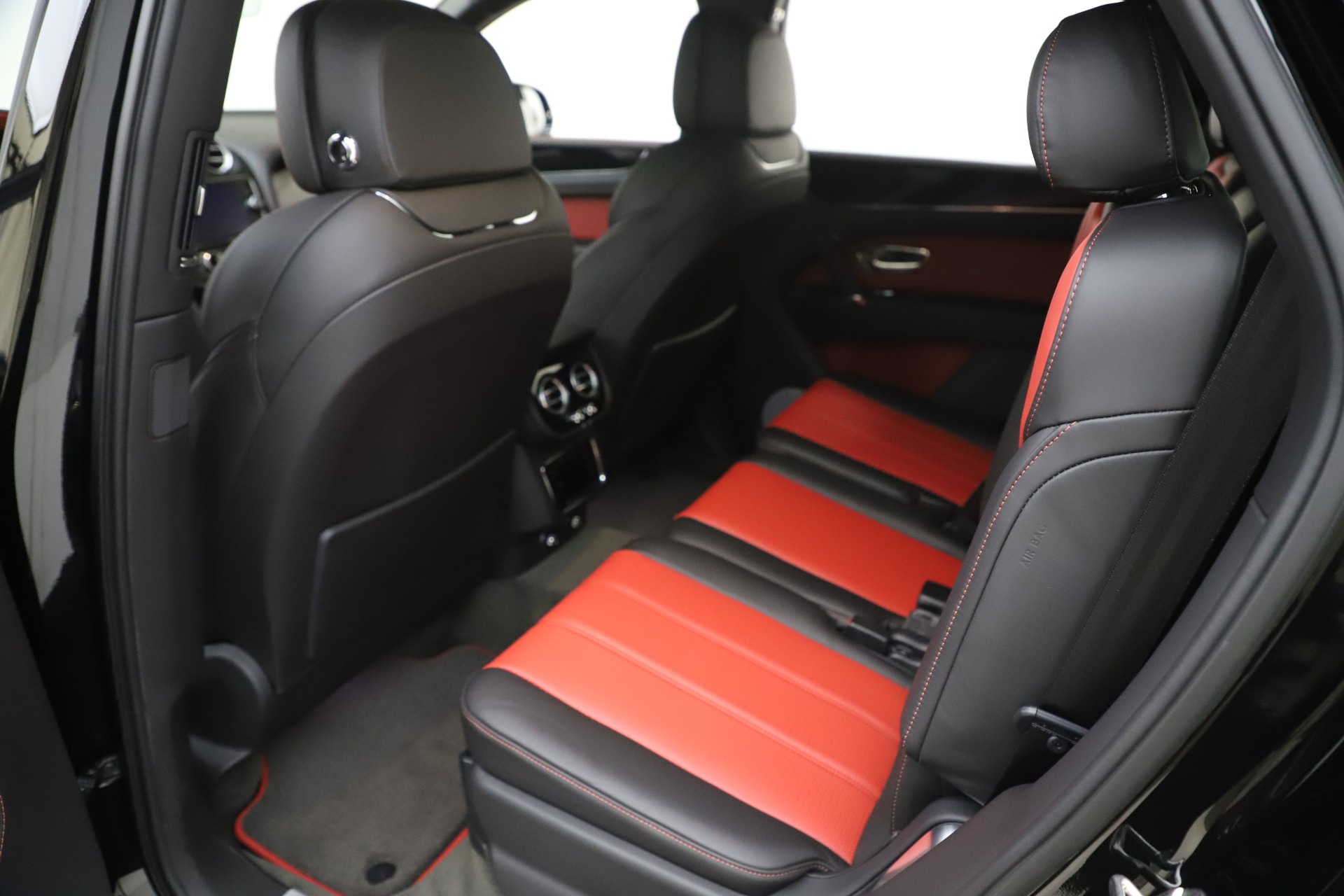 2020 BENTLEY BENTAYGA V8, 16/20