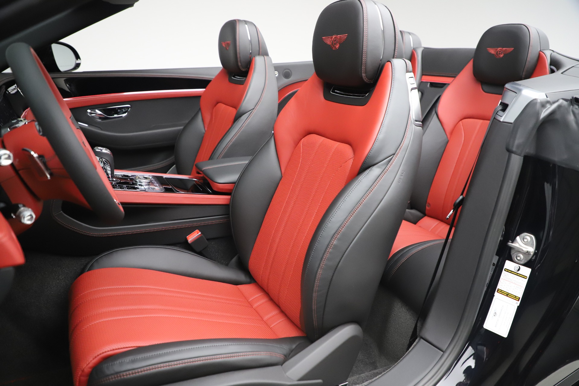 2020 Bentley Continental GTC V8, 18/20