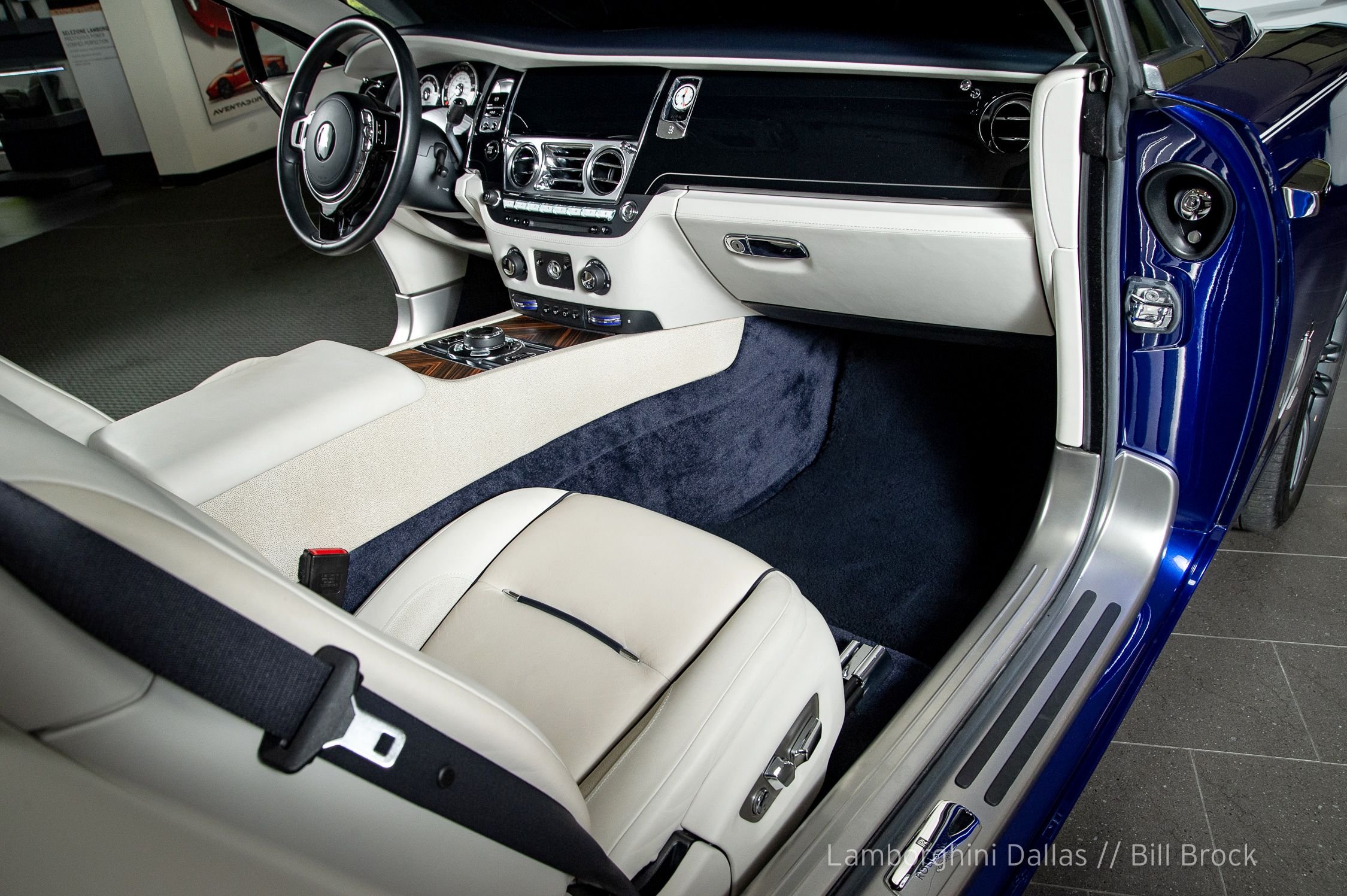 2014 Rolls-Royce Wraith Coupe, 6/20