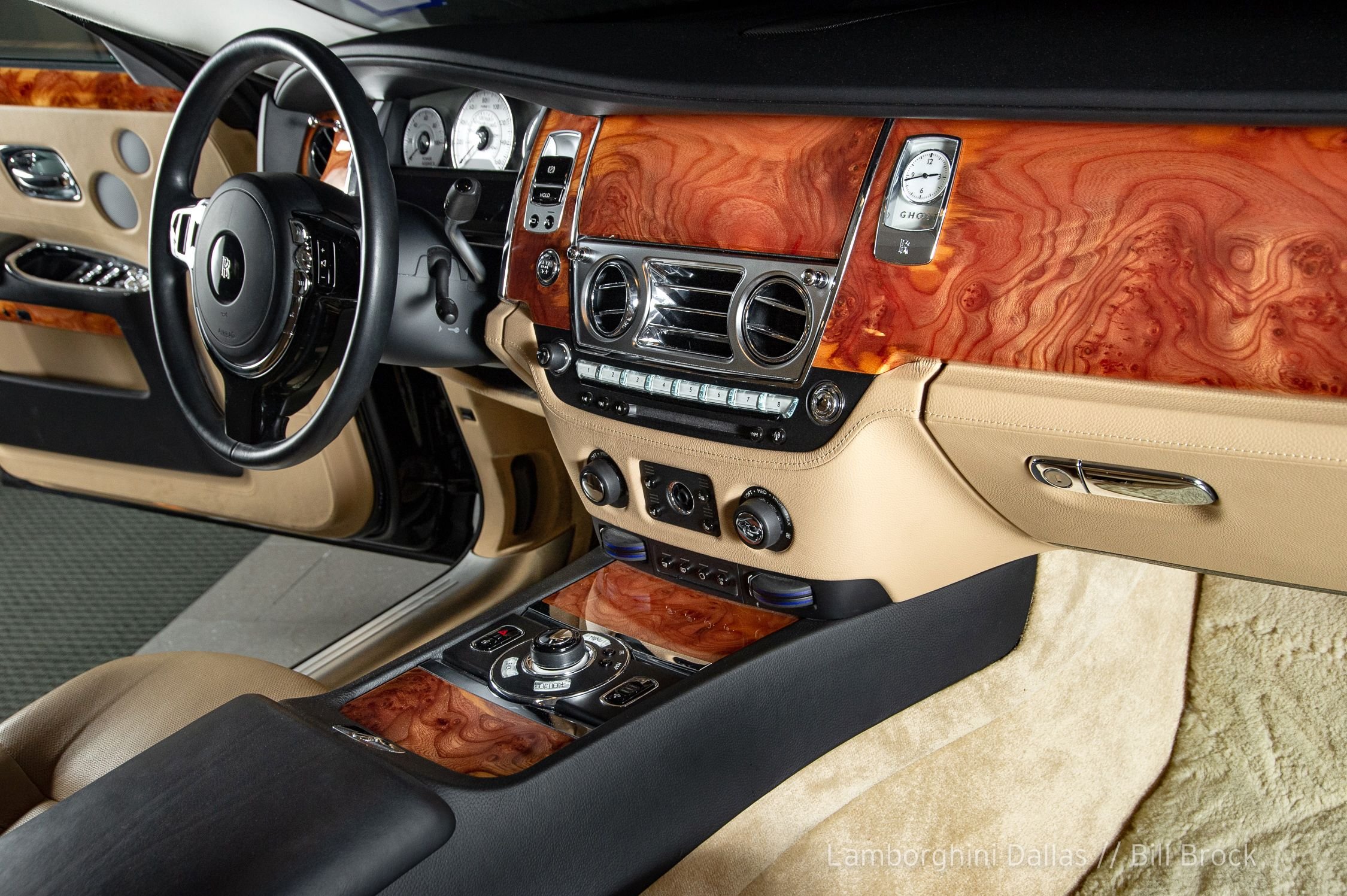 2010 Rolls-Royce Ghost, 19/20