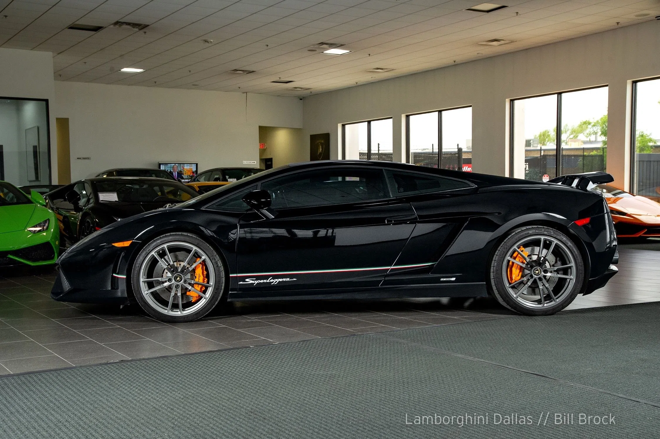 2012 Lamborghini Gallardo LP550-2 for sale, exterior, Nero Noctis