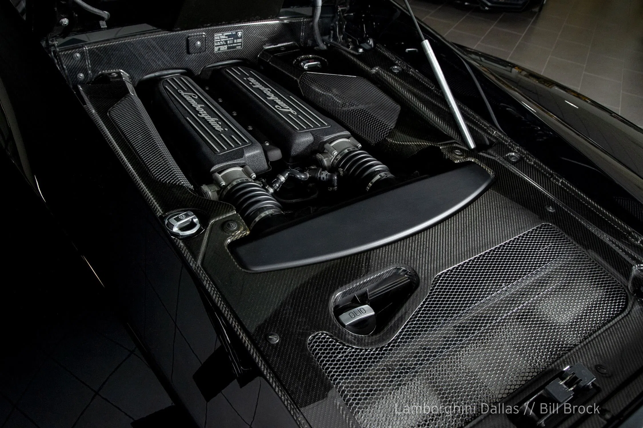 2012 Lamborghini Gallardo LP550-2 engine