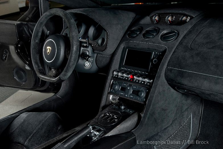 2011 Lamborghini Gallardo LP570-4 Performante Spyder, 6/11