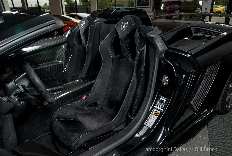 2011 Lamborghini Gallardo LP570-4 Performante Spyder interior, Alcantara