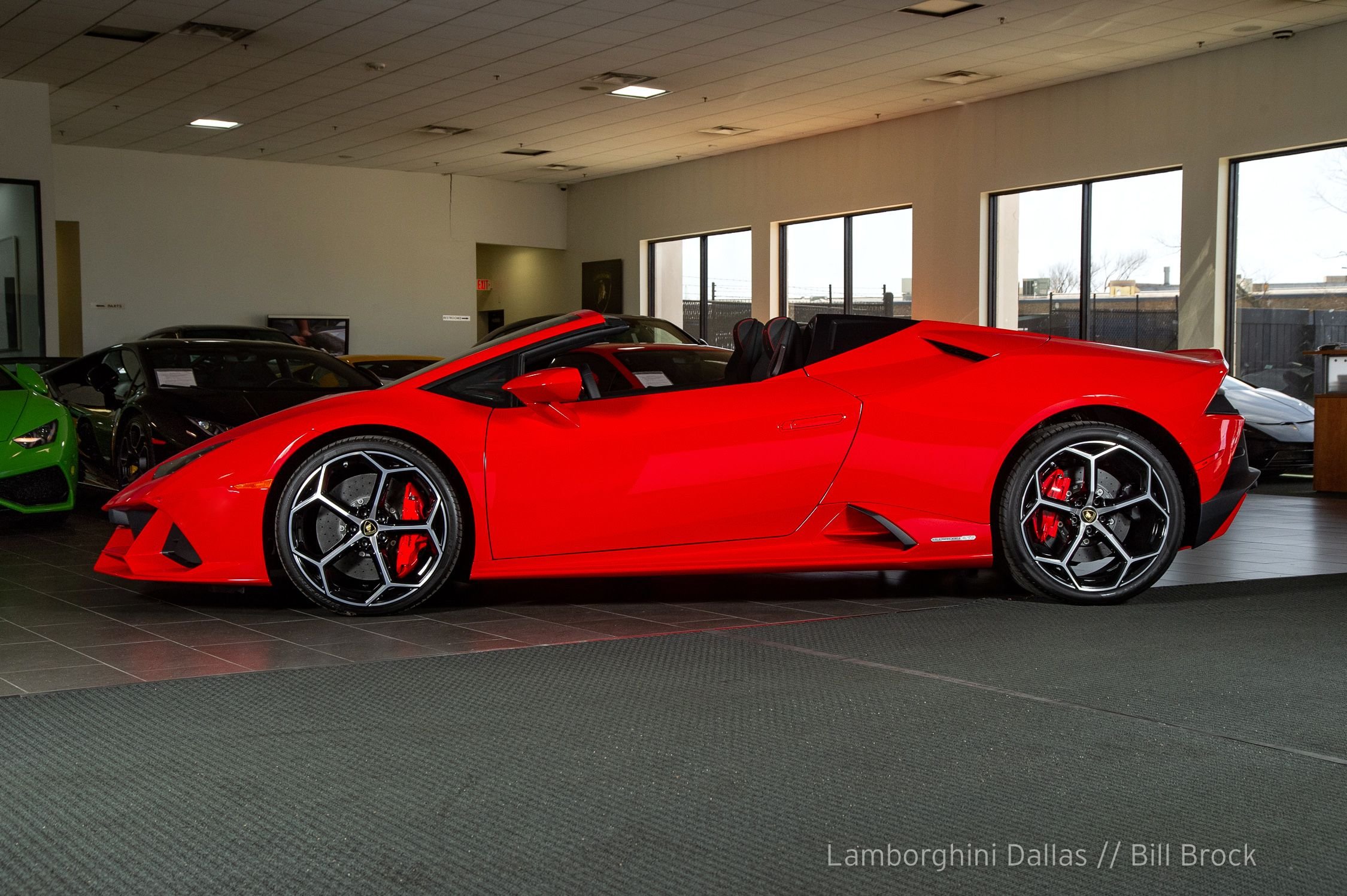 2020 Lamborghini Huracan EVO Spyder, 3/10