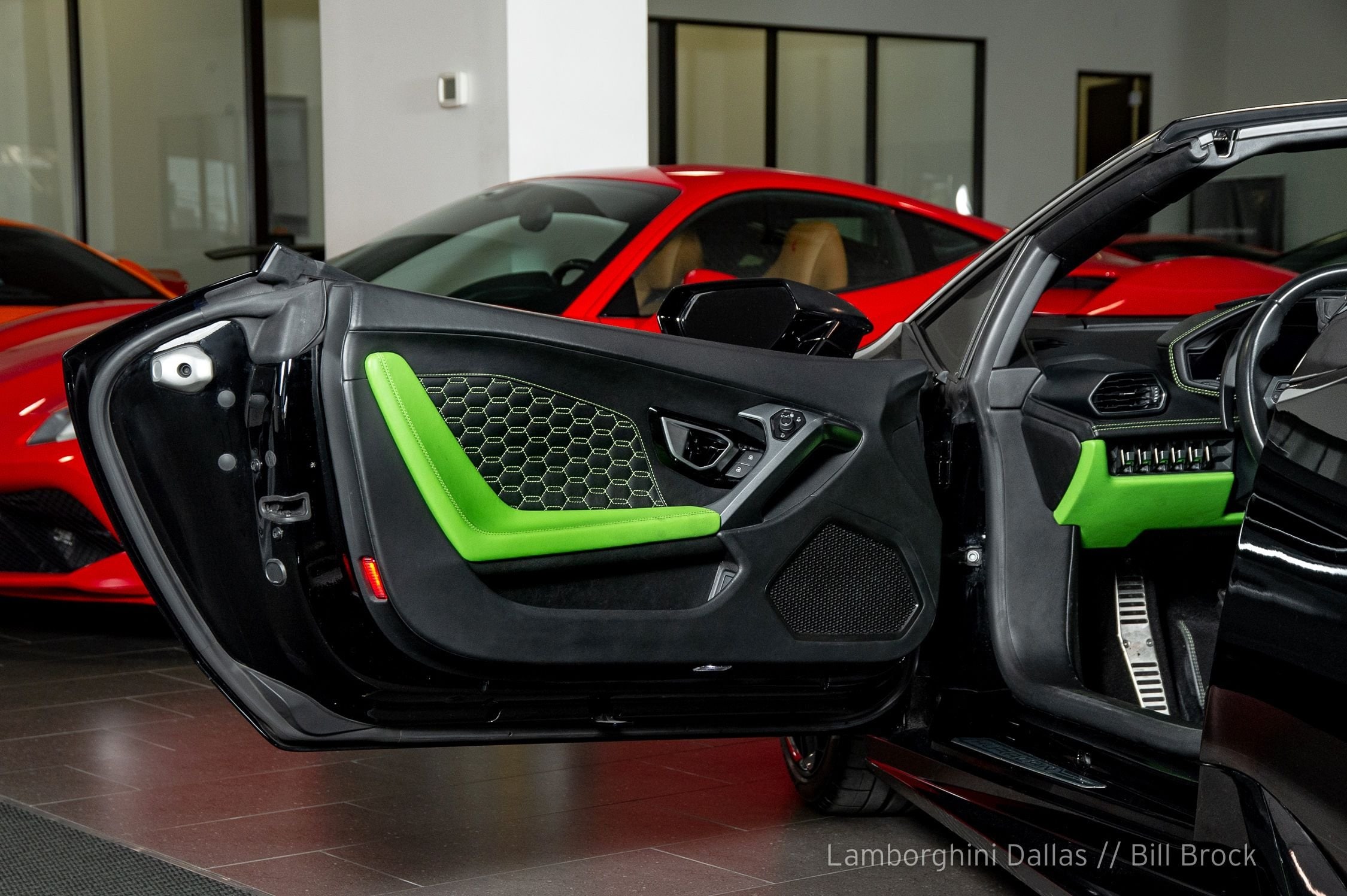 2018 Lamborghini Huracan LP580-2 Spyder, 5/20