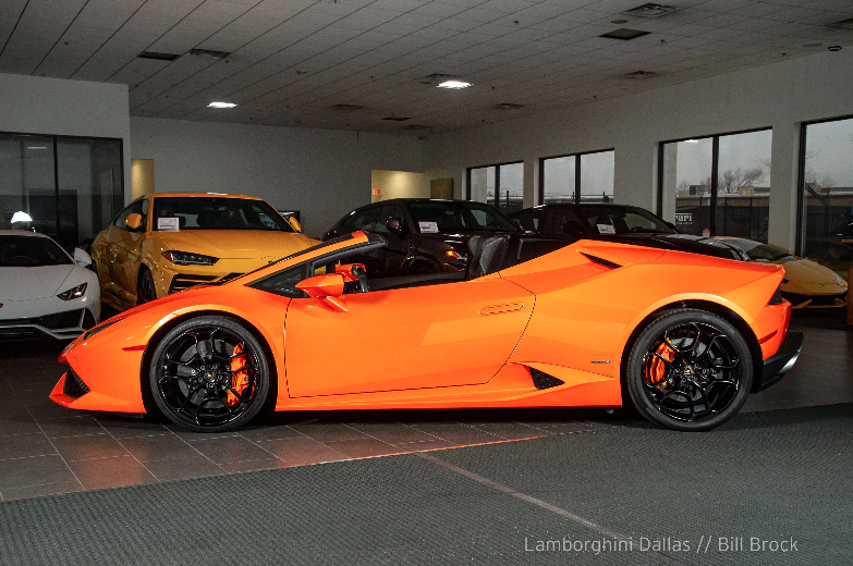 2016 Lamborghini Huracan LP610-4 Spyder, 2/11