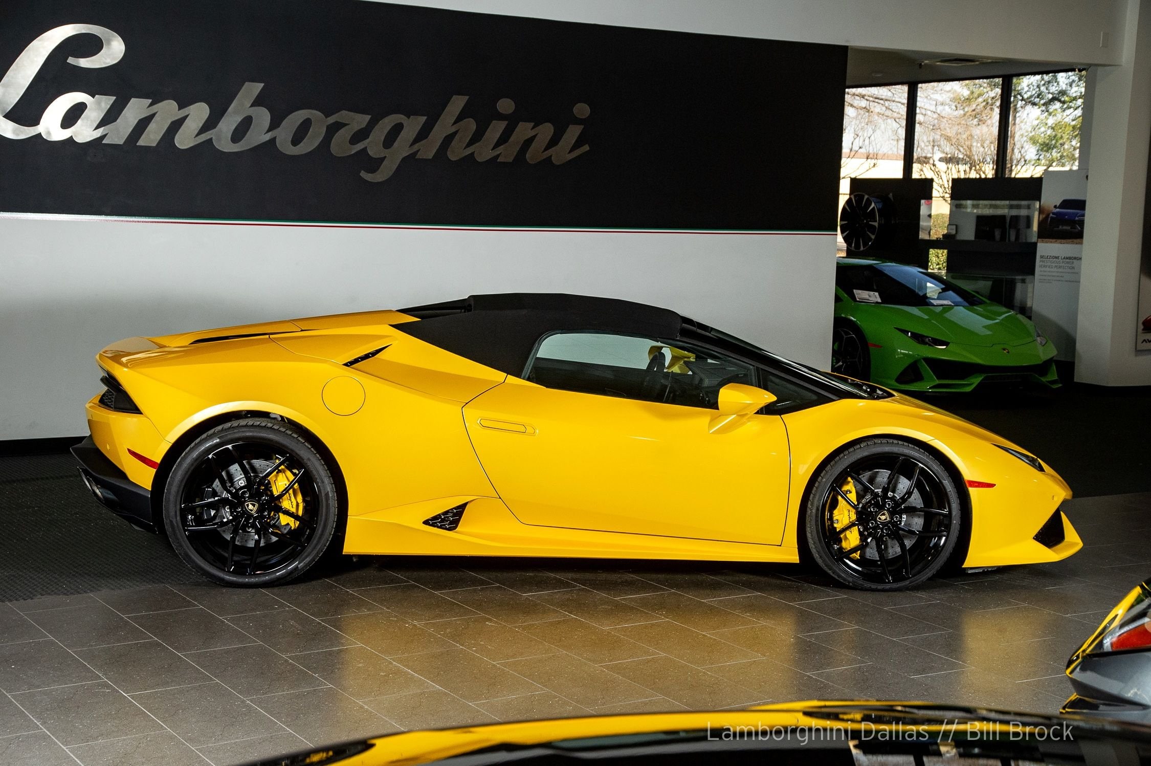 2019 Lamborghini Huracan LP610-4 Spyder, 8/20