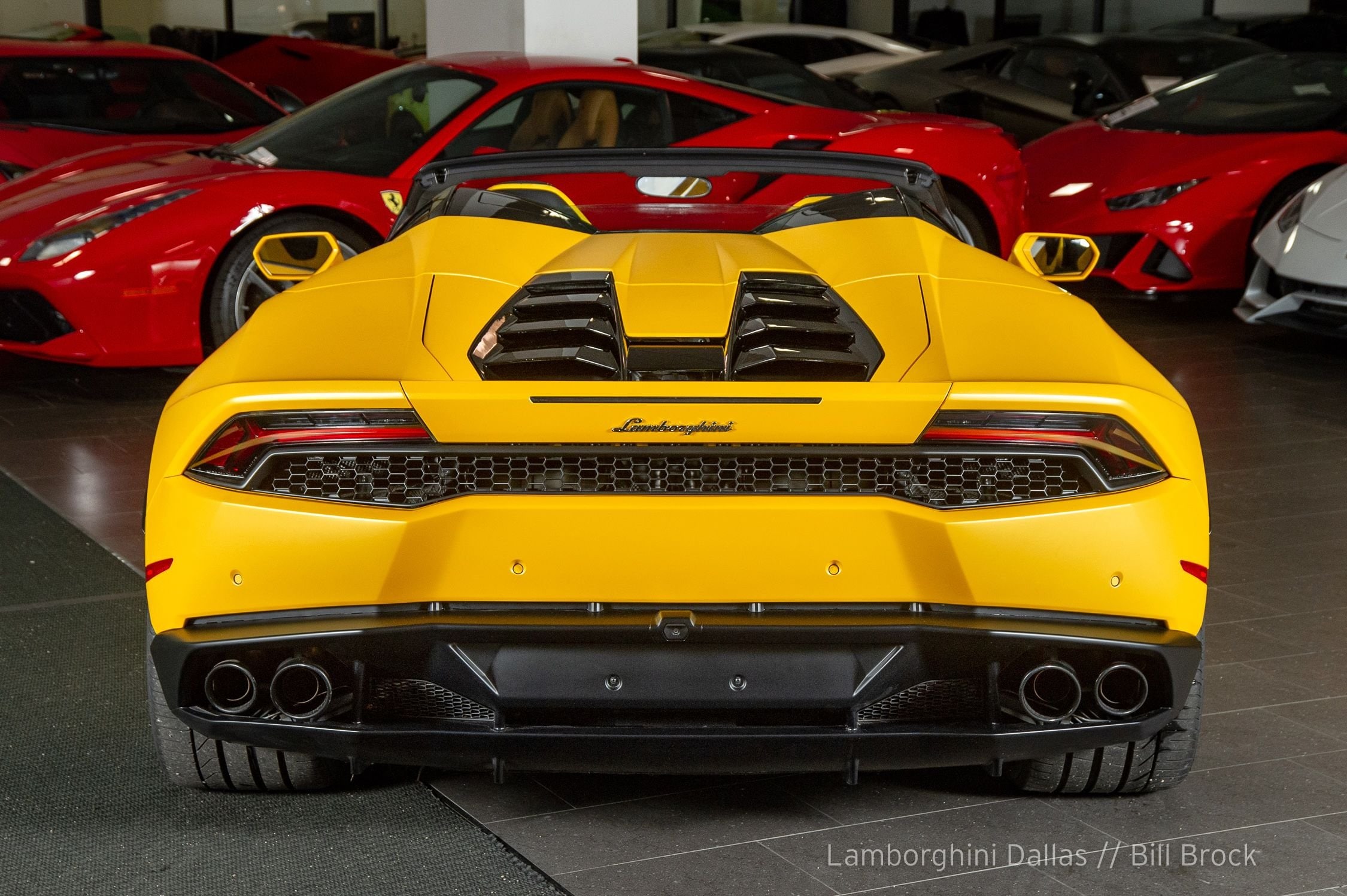 2016 Lamborghini Huracan LP610-4 Spyder, 8/19