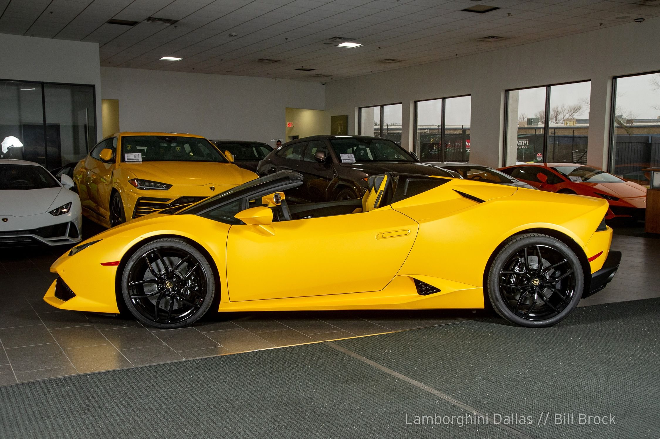2016 Lamborghini Huracan LP610-4 Spyder, 9/19