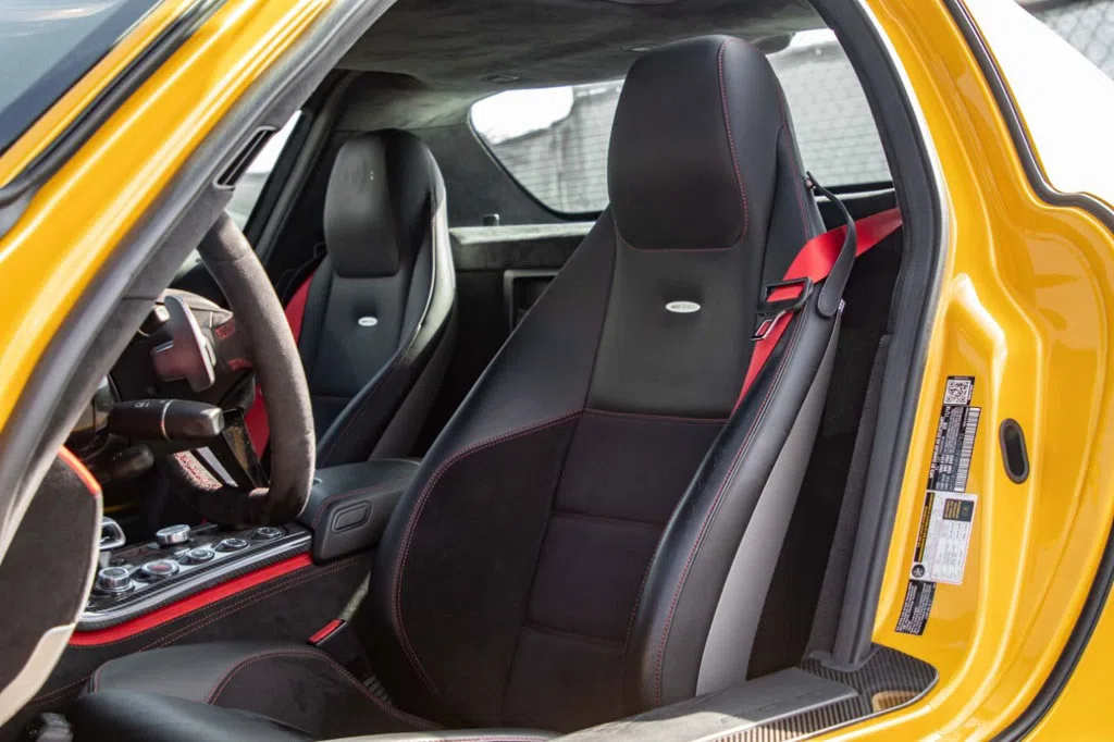 2014 Mercedes-Benz SLS AMG Black Series interior, seats, Black Leather/Suede