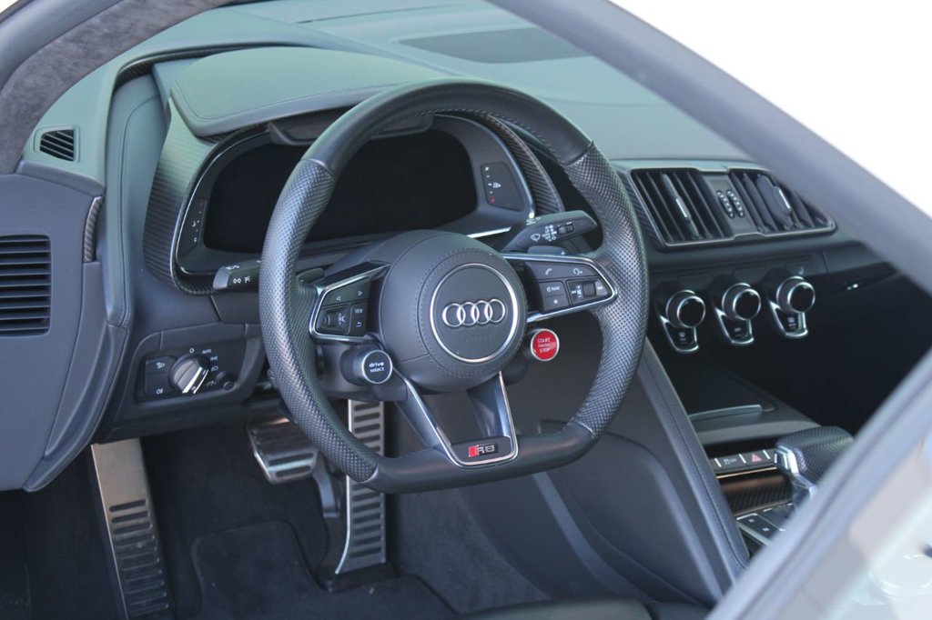 2017 Audi R8 Coupe, 2/20