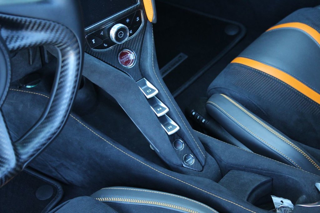 2018 McLaren 720S, 14/20