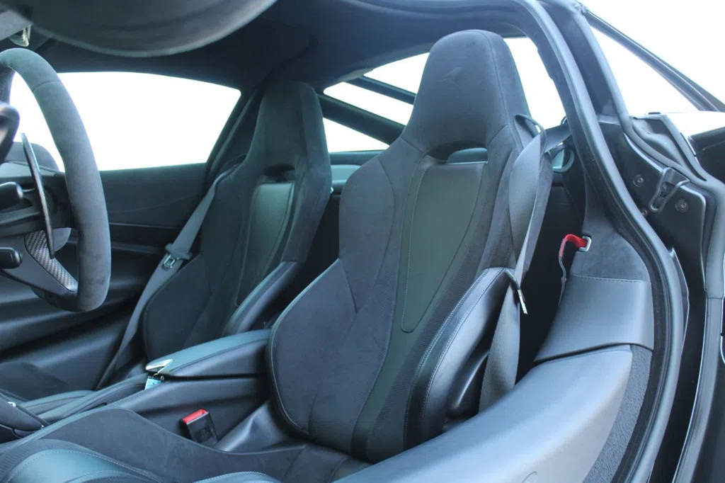 2018 McLaren 720S interior, seats, Black Leather/Suede