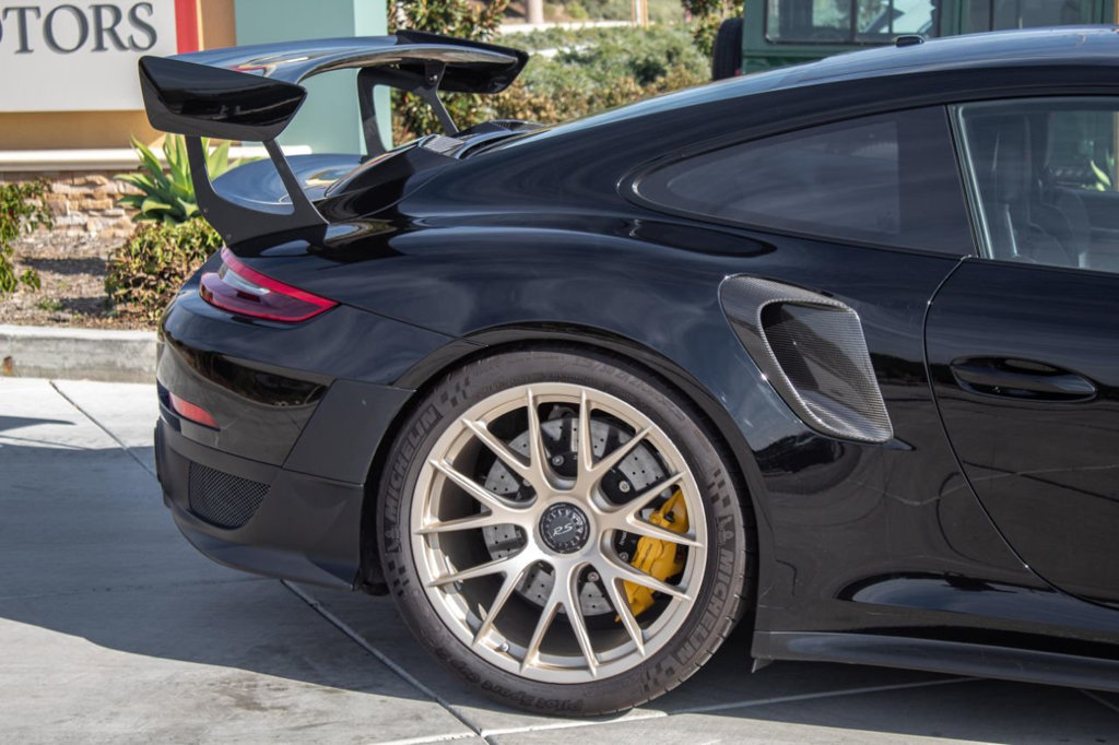 2018 Porsche 911 GT2 RS Coupe, 11/20