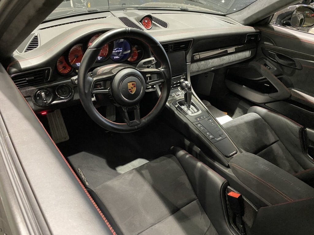 2018 Porsche 911 GT2 RS Coupe, 15/20