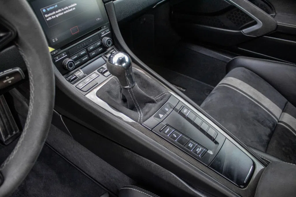 2018 Porsche 911 GT3 Coupe interior, center console, Black Leather/Suede