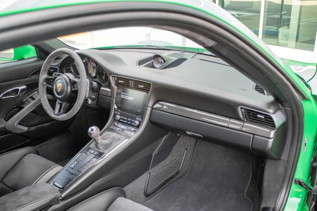 2018 Porsche 911 GT3 Coupe interior, dashboard, Black Leather/Suede