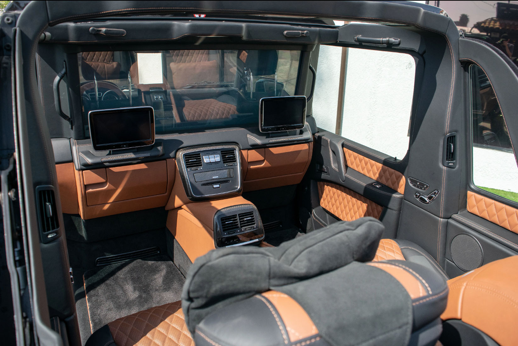 2018 MERCEDES-MAYBACH G 650 LANDAULET, 6/13