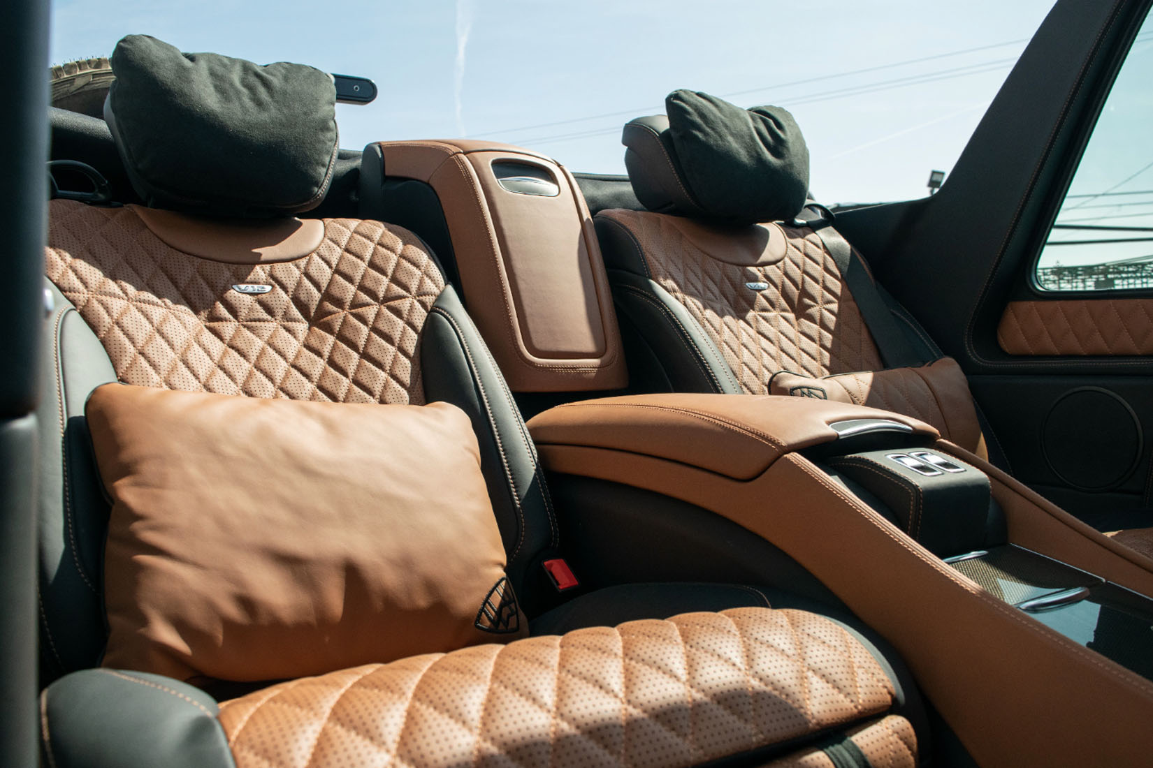 2018 MERCEDES-MAYBACH G 650 LANDAULET, 9/13