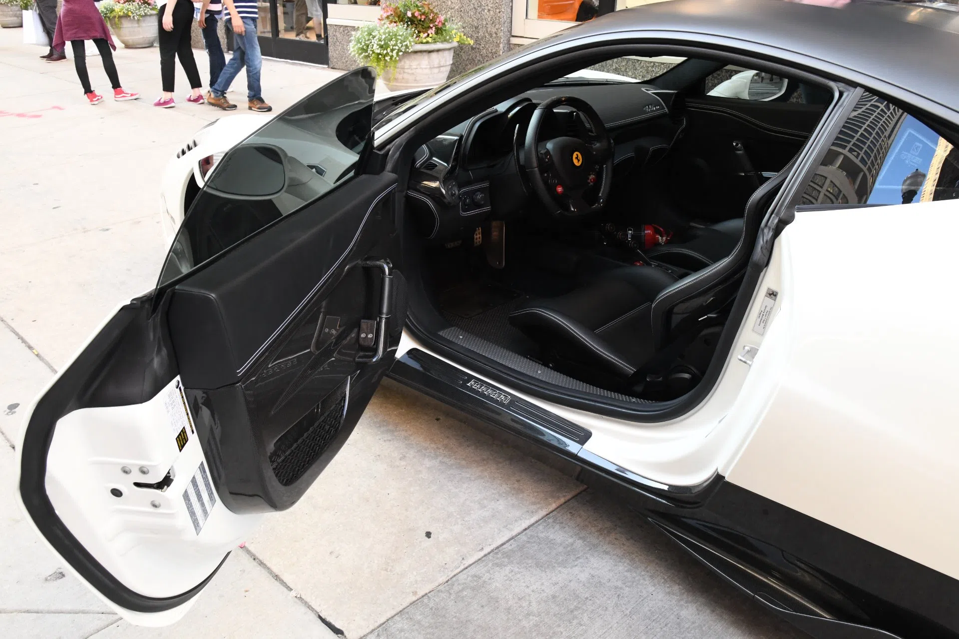 2015 Ferrari 458 Speciale for sale, exterior, Bianco Avus