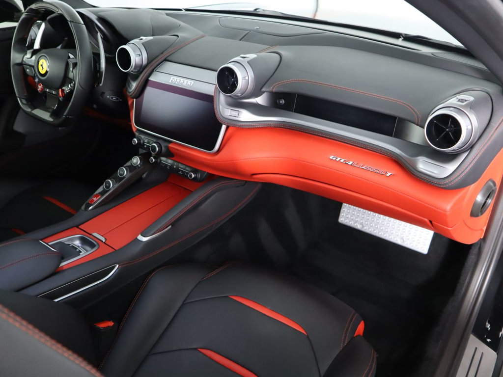 2019 Ferrari GTC4Lusso T, 11/20