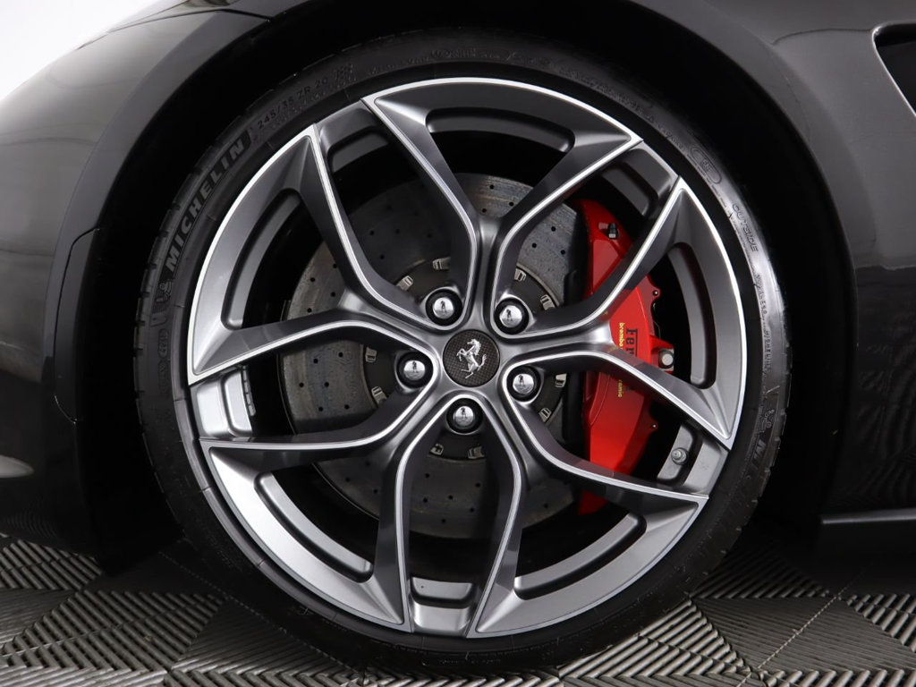 2019 Ferrari GTC4Lusso T, 18/20