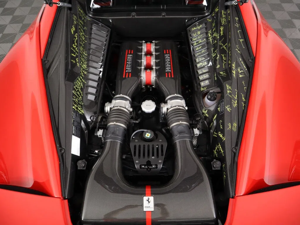 2014 Ferrari 458 Speciale engine