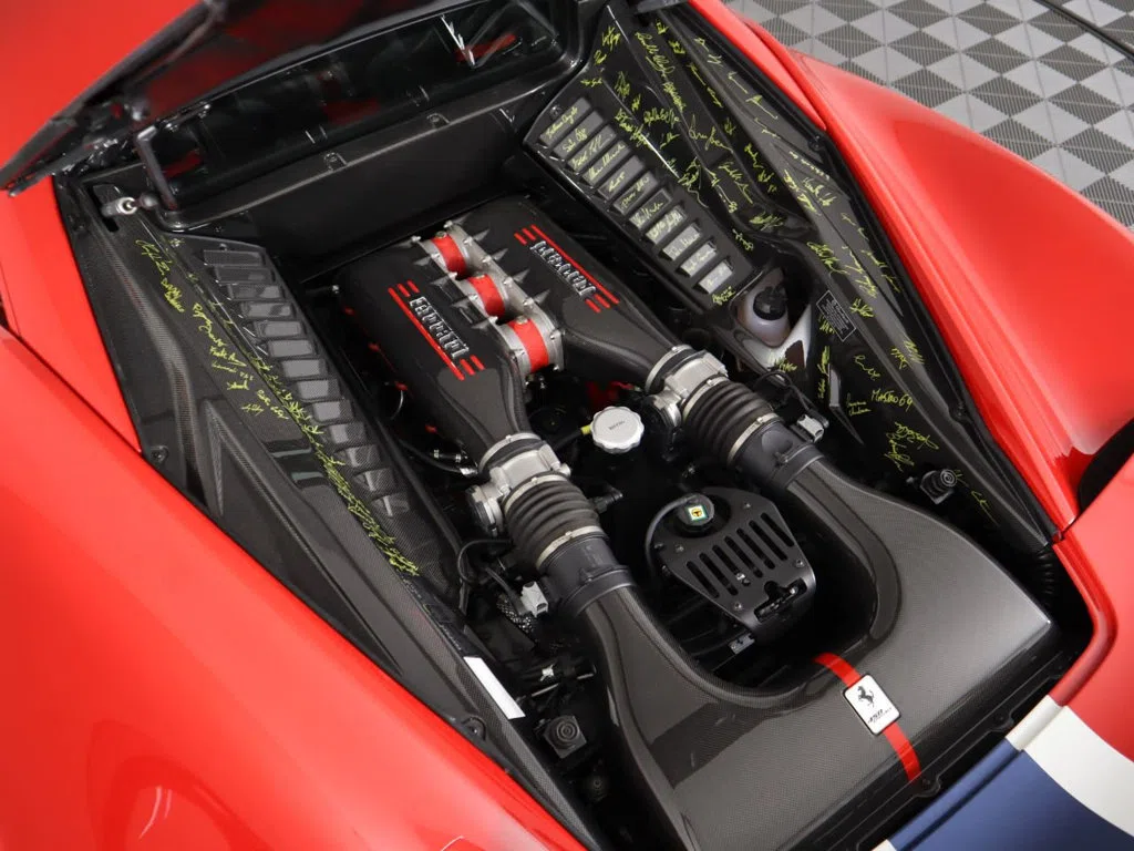 2014 Ferrari 458 Speciale engine