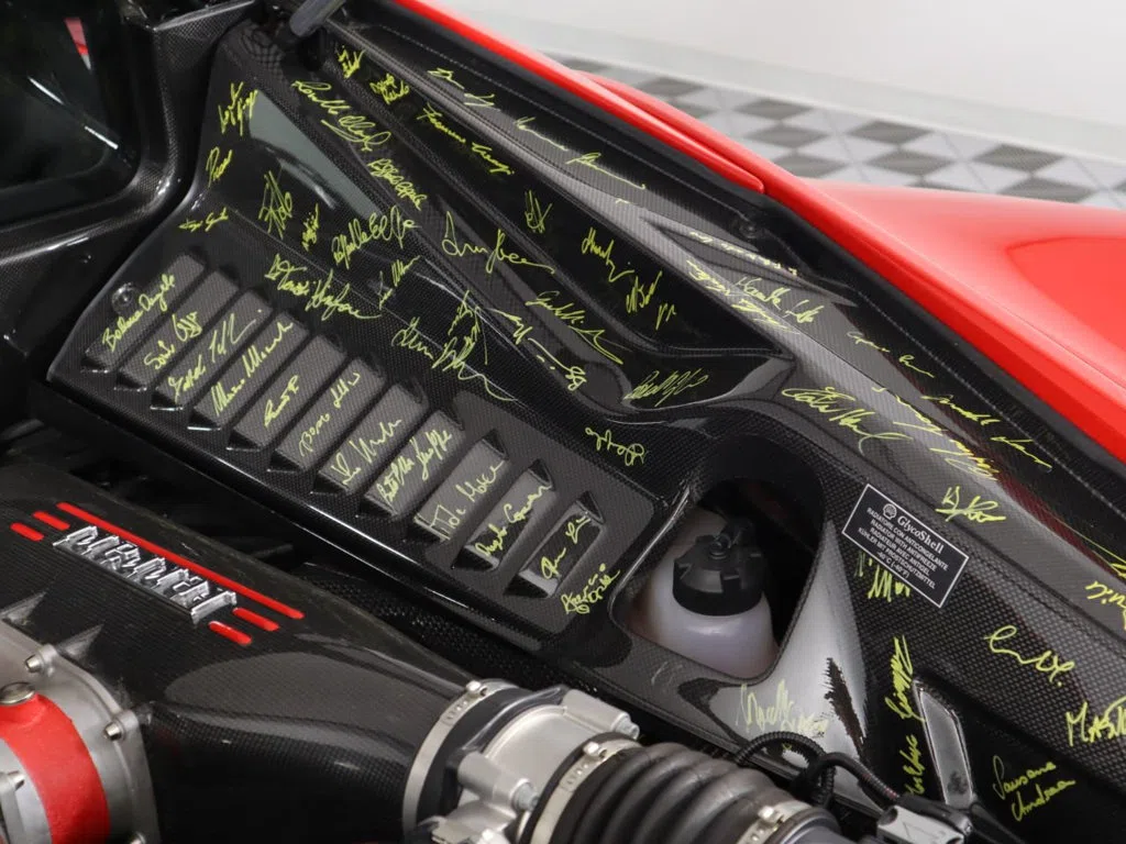2014 Ferrari 458 Speciale engine