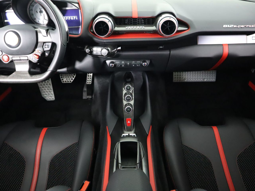 2019 Ferrari 812 Superfast, 10/19