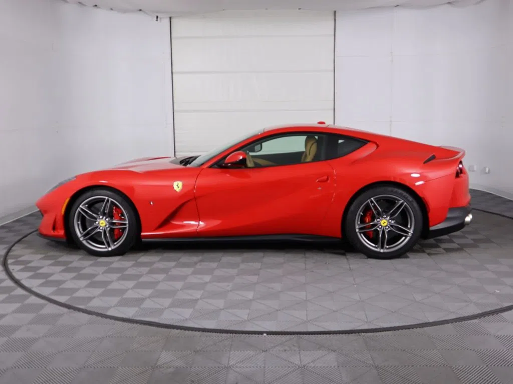 2018 Ferrari 812 Superfast for sale, exterior, Rosso Corsa