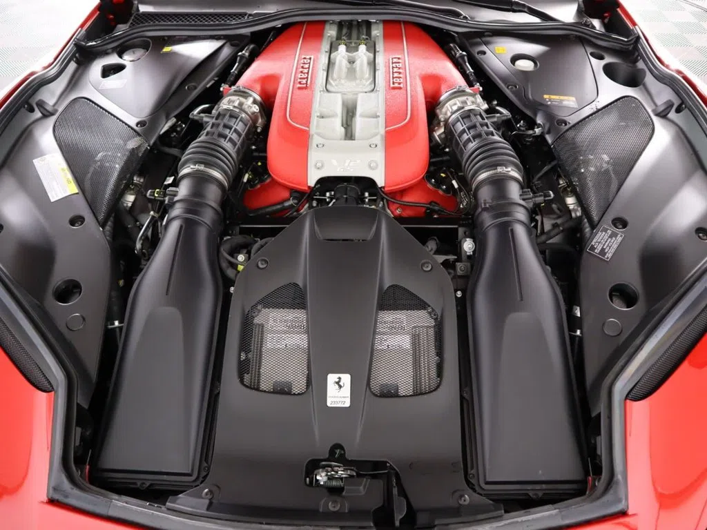 2018 Ferrari 812 Superfast engine