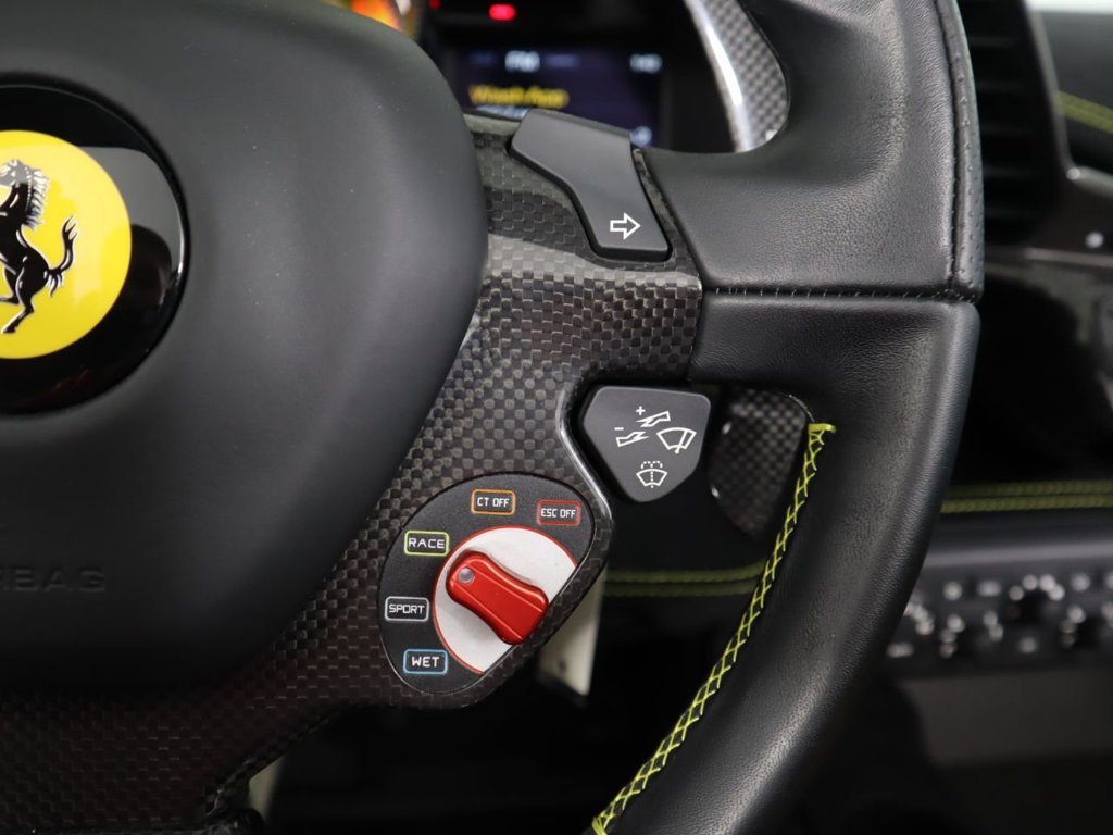 2015 Ferrari 458 Speciale Aperta, 4/20