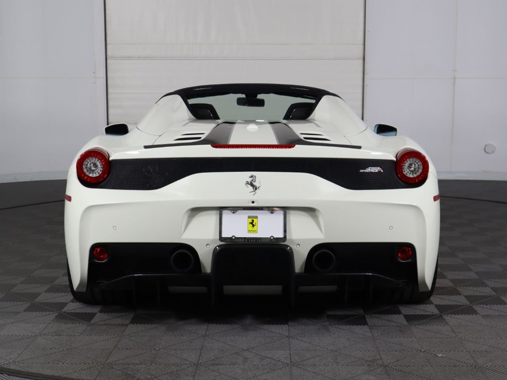 2015 Ferrari 458 Speciale Aperta, 9/20