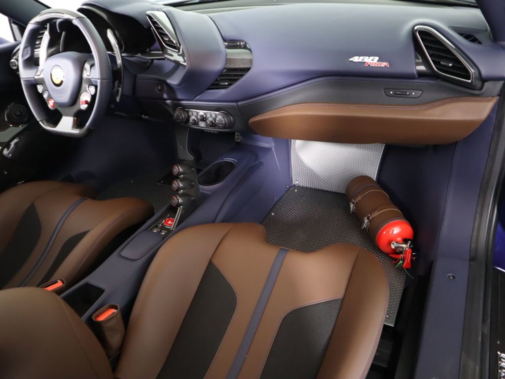 2019 Ferrari 488 Pista, 16/20